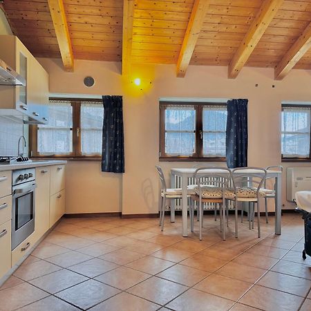 Sweet Spot Aparthotel Riva del Garda Exterior foto